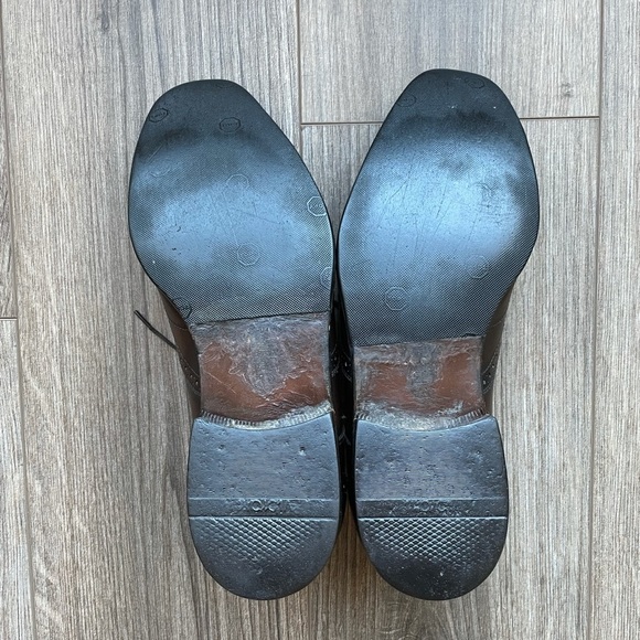 Salvatore Ferragamo Men’s Brown Leather Oxfords | 7 - Picture 8 of 13